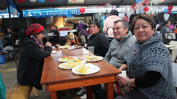 Con éxito finalizó la “Gran Merluzada” organizada por locatarios de Feria Vicuña Mackenna