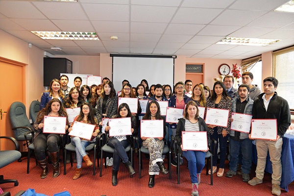 95 jóvenes de la Región se certificaron en el curso