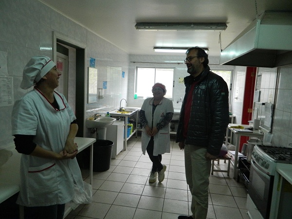 DIPUTADO VALLESPÍN PIDE BONO DE INCENTIVO AL RETIRO PARA LAS MANIPULADORAS DE ALIMENTOS