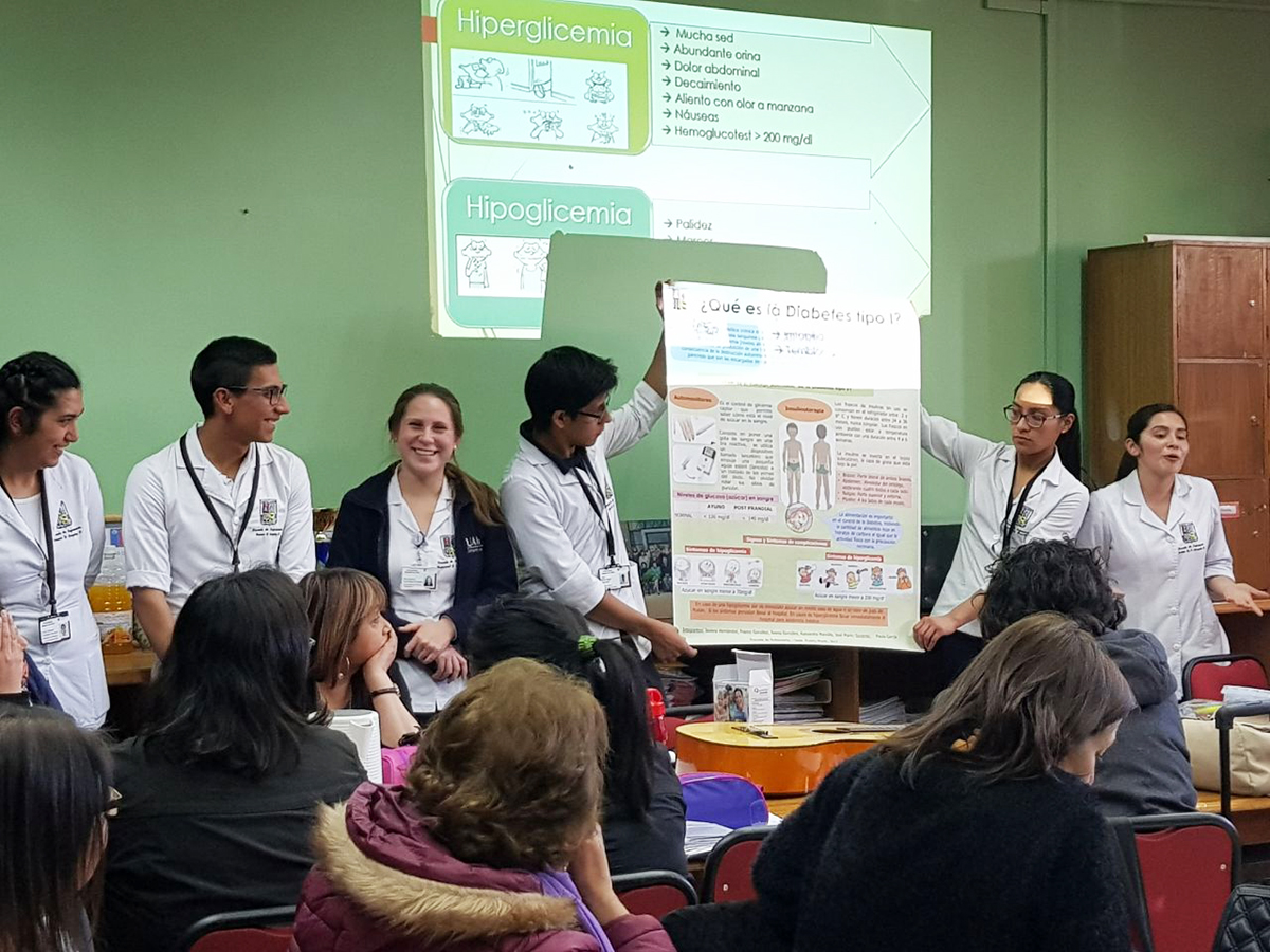 Enfermería UACh realizó Taller sobre Diabetes en Escuela Kimun Lawal