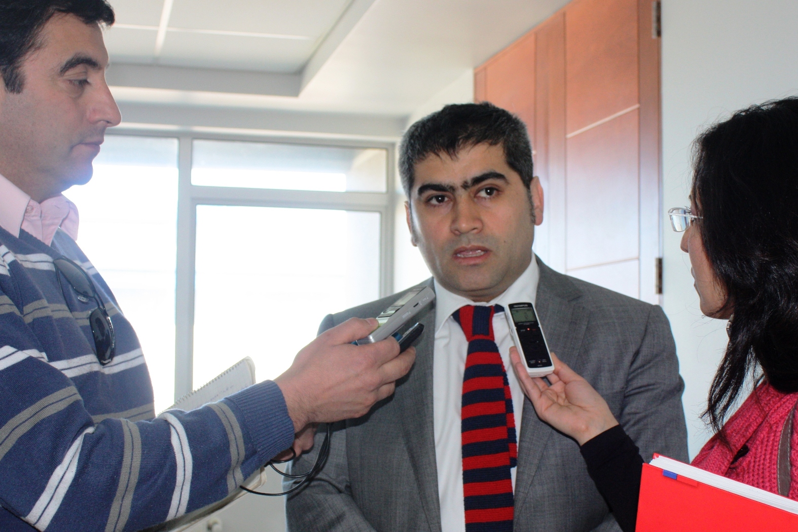 Sujeto que asaltó a taxista y pasajera con arma de fuego en Llanquihue fue condenado a 10 años.