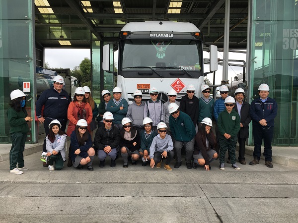 ALUMNOS DEL ESTABLECIMIENTO EDUCACIONAL SAN JOSÉ VISITAN LA PLANTA DE ALMACENAMIENTO Y DISTRIBUCIÓN DE COMBUSTIBLES, COPEC PUREO.
