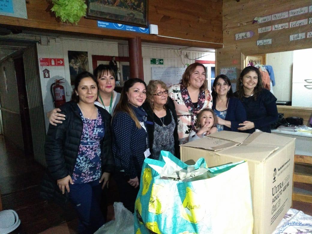 Gestión del Cuidado del Hospital Puerto Montt compartió junto a abuelitas del hogar San Vicente de Paul