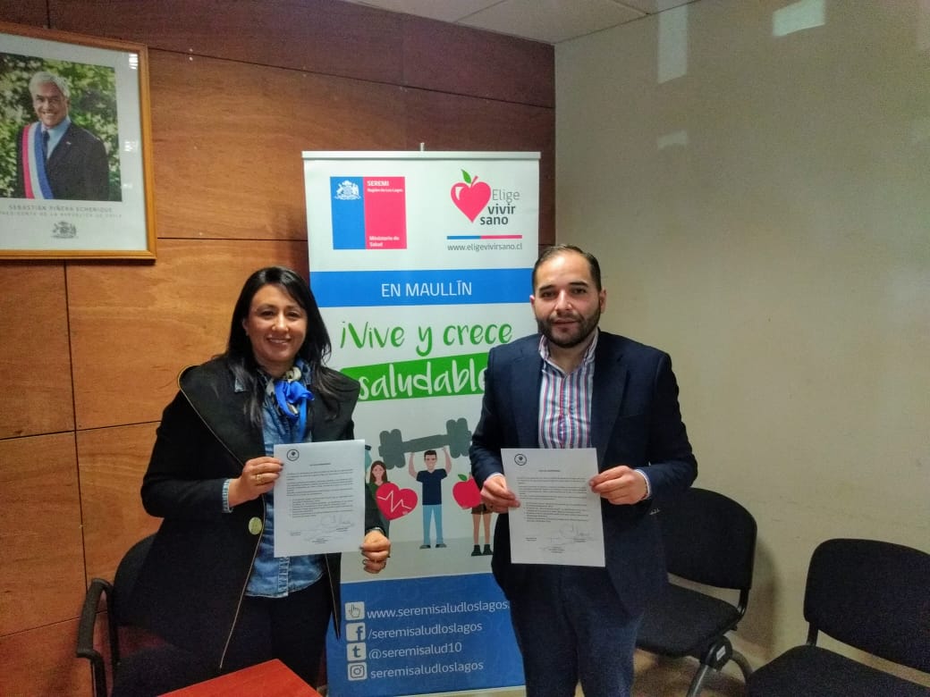 EN MAULLIN SEREMI DE SALUD Y ALCALDE FIRMAN COMPROMISO PARA DISMINUIR LA OBESIDAD INFANTIL