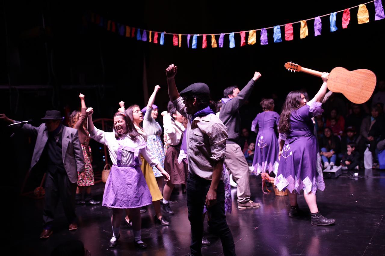 Castro y Dalcahue fueron los escenarios de las primeras presentaciones del XVIII Fitich