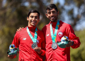 Remeros chilenos César Abaroa y Eber Sanhueza clasifican a los Juegos Olímpicos de París 2024