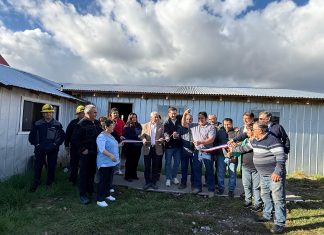 “Conecta tu sede” de Saesa inaugura la conexión de sede social en Calbuco