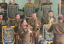 Banda de Carabineros llevó música y alegría a comunidad de Quenuir