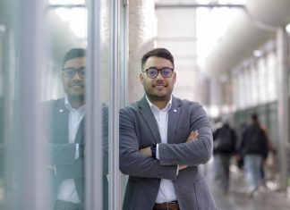 Prohibición del celular y 60 minutos de deporte: la doble ley que puede cambiar los recreos