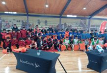 Chonchi da inicio a la tercera versión del Futsal Escolar AquaChile