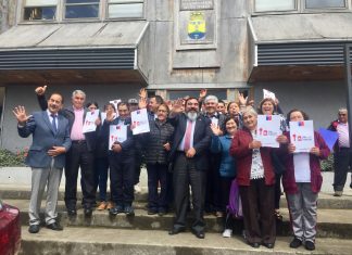 20 nuevas familias propietarios celebran en Calbuco, Islas Puluqui, Huar y Tabón