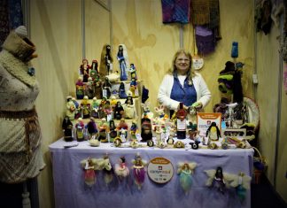 Feria Navideña en la ciudad de Puerto Montt, busca potenciar el comercio local